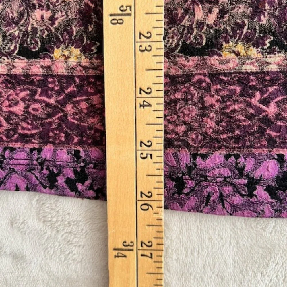 Notations Woman, Shades of Purple 3/4 Sleeve Womens Pullover V-Neck TopSize 2X - Picture 6 of 9